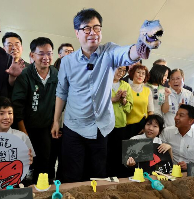 陳其邁市長出席高雄恐龍酷樂園開幕　親子人潮爆滿掀熱潮