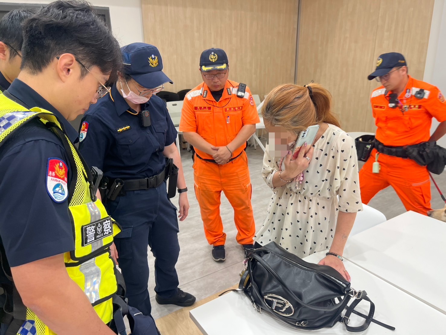 海巡與港警聯手執法　基隆商港攔截竊盜通緝犯　客輪查驗系統成功鎖定目標