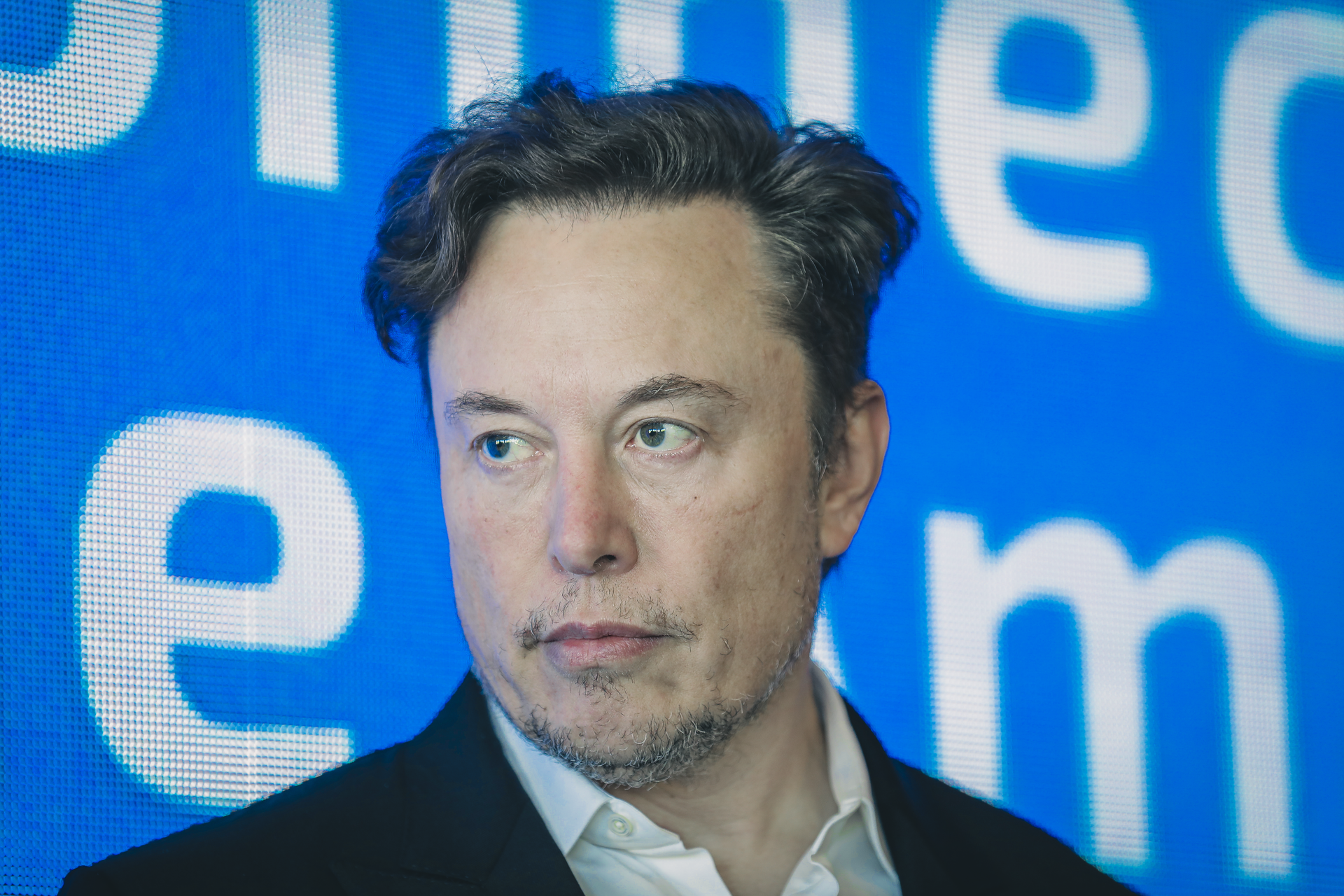 馬斯克如何利用 X 社群平台與特斯拉打造下一代智慧機器人大腦？