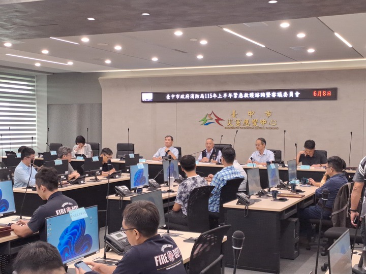臺中市召開緊急救護諮詢委員會強化到院前救護品質　拚提升緊急醫療效率守護市民生命安全
